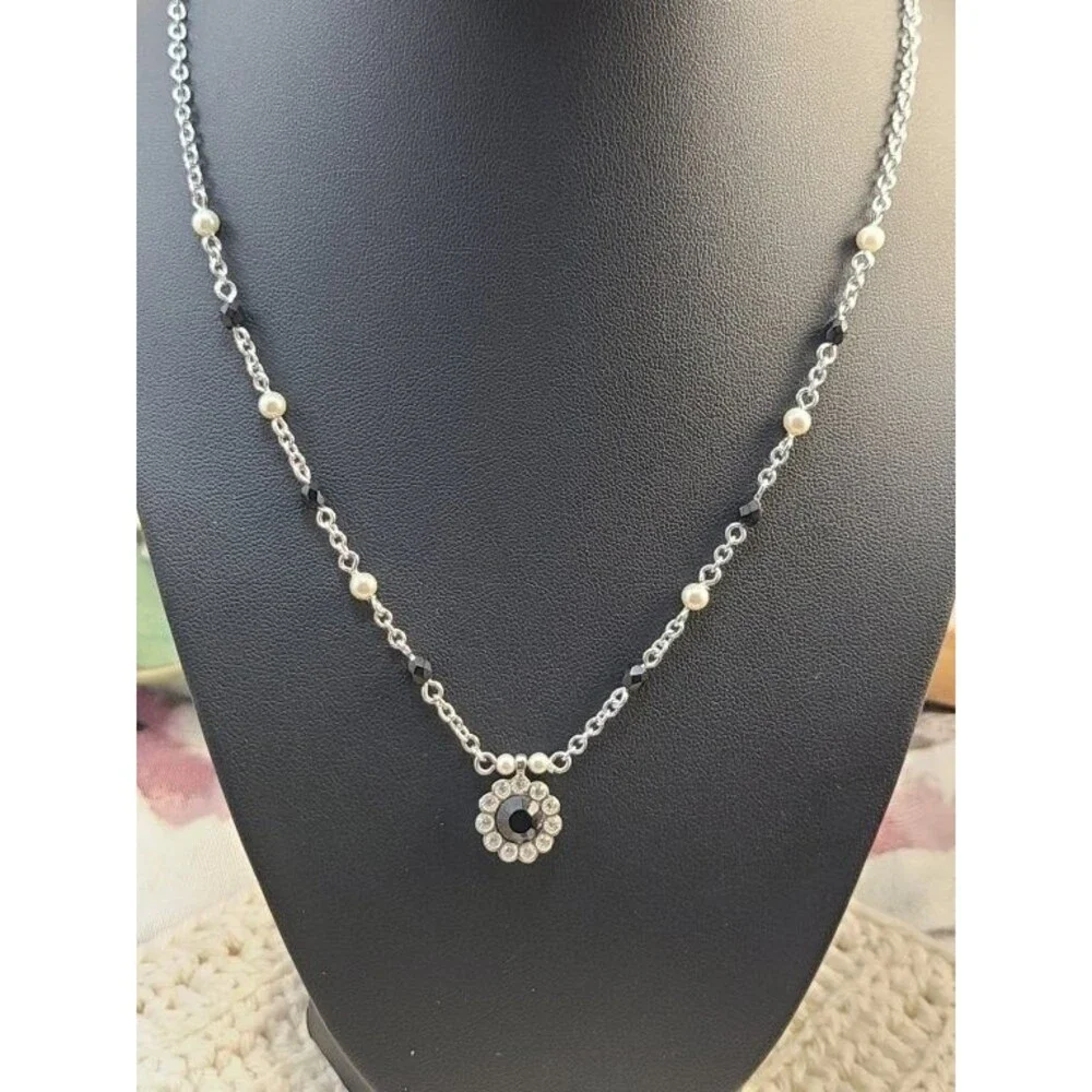 Vintage Marvella Black Faux Pearl Rhinestone Halo Pendant Necklace 18